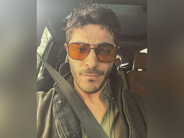 Turkish star Burak Deniz grooving to Salman Khan's song is too good to miss, check out clip