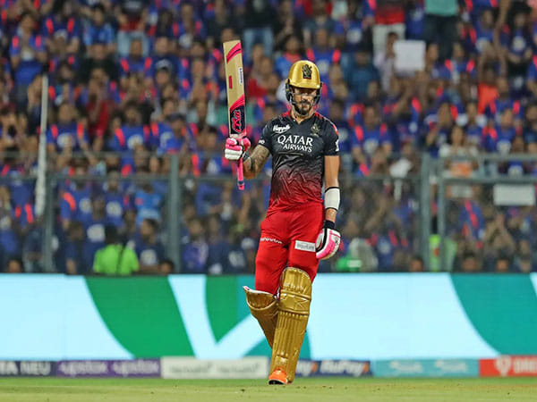 Faf du Plessis completes 1000 IPL runs for Royal Challengers Bangalore
