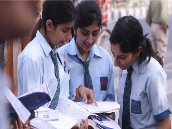 CBSE announces class 12 exam results, girls outshine boys by 6.01 pc