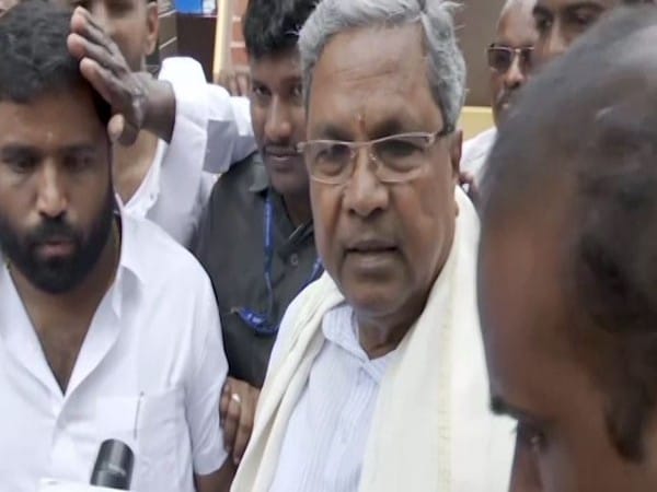 K'taka poll results: V Somanna will lose in both Varuna and Chamarajanagar seats, says Siddaramaiah
