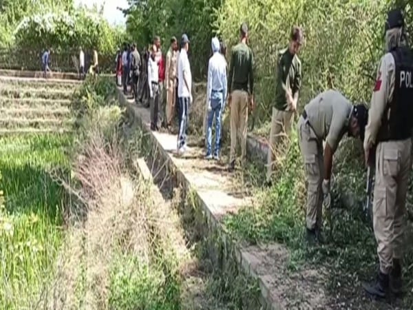 J-K Police, Municipal Council launch cleaning operation of Rani Talab Park in Ramban