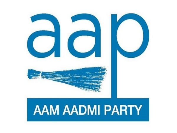 AAP dissolves party's state, regional committees in Maharashtra