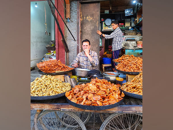 Kashmiri food bloggers unveil gourmet cuisines of valley