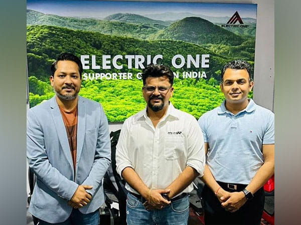 Electric One Energy Pvt. Ltd. (Electric One) and RunR Mobility (MEC Power) Gujarat Form the Largest Cooperation in the Area of Sales of High-speed eScooters in India and Abroad