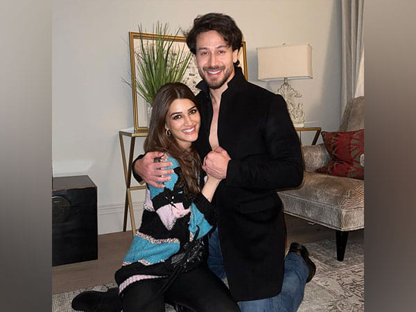 Tiger Shroff, Kriti Sanon complete 9 years in Bollywood 