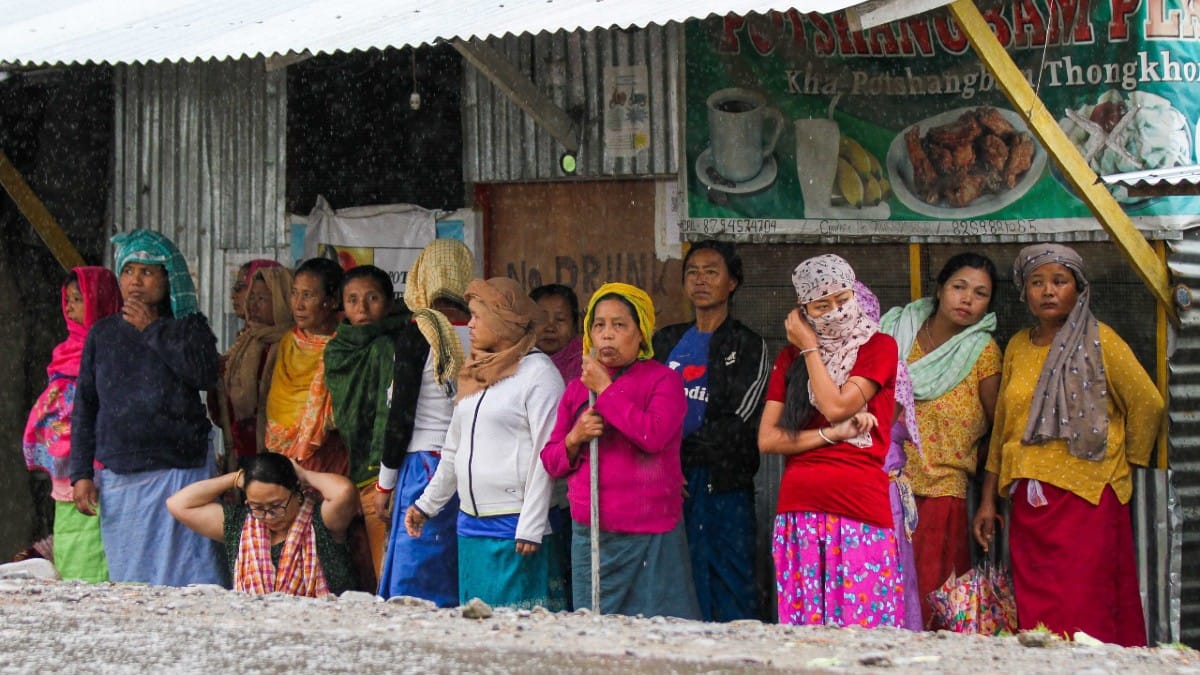 Women at site of blockade | Suraj Singh Bisht | ThePrint