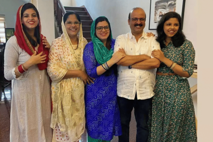 Actor C Shukkur with his wife Sheena and three daughters | Facebook