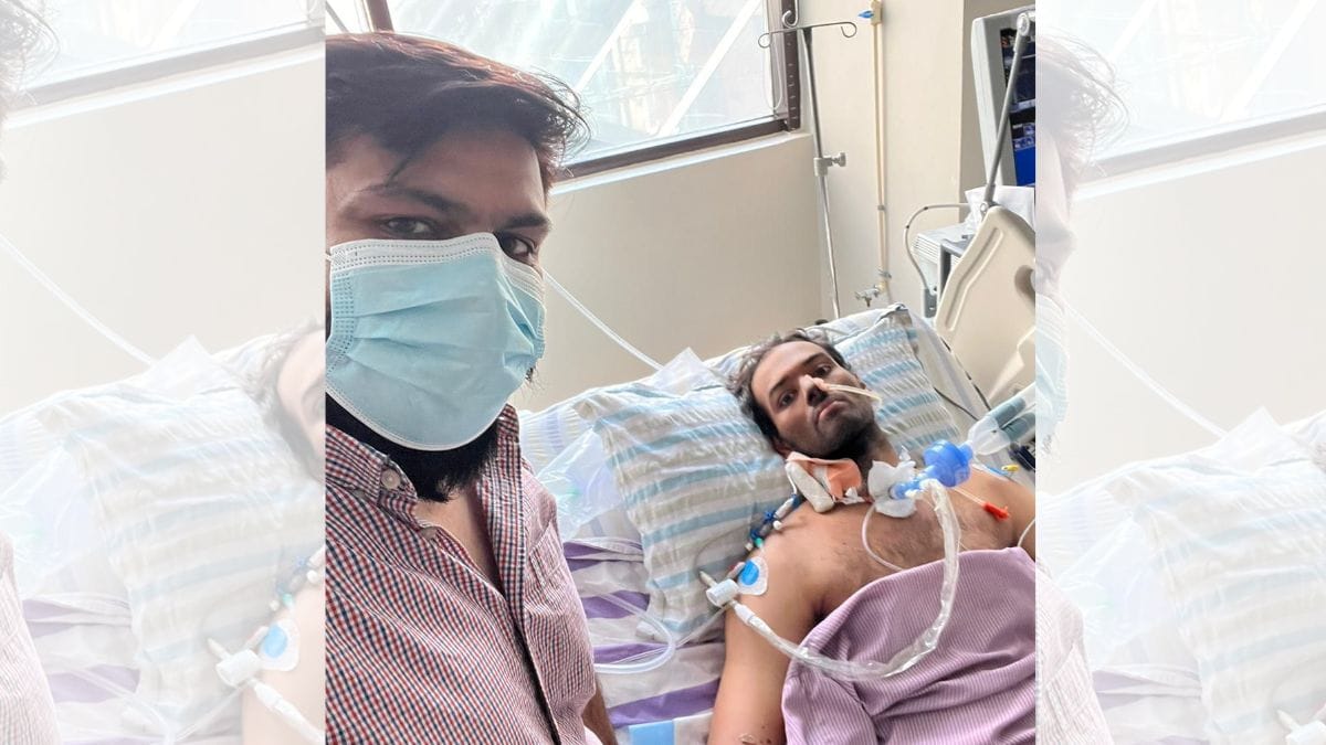 Prateek Gupta takes a selfie with Anurag Maloo | Photo: By special arrangement