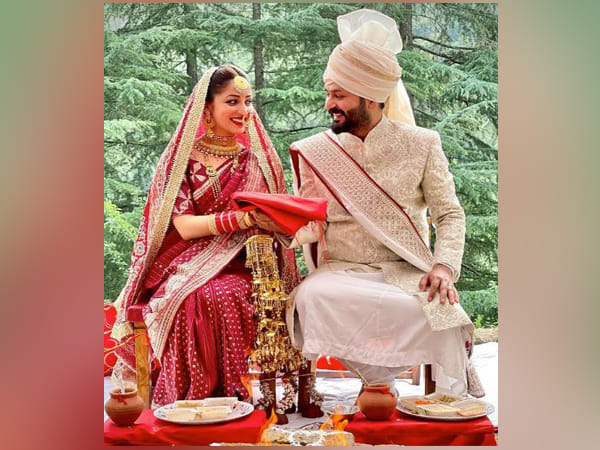 Yami Gautam wishes hubby Aditya Dhar on their 2nd wedding anniversary