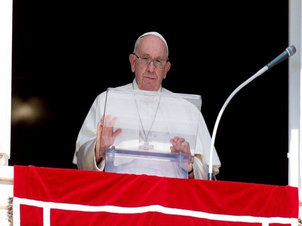 Pope Francis condoles loss of lives in Balasore train accident 