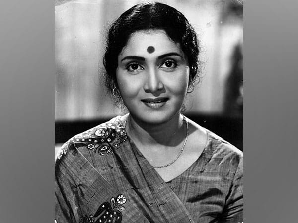 Abhishek Bachchan, Swwapnil Joshi, other celebs mourn demise of seasoned actor Sulochana Latkar