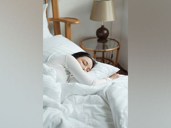 Adults with regular, healthy sleep schedule have lower risk of death: Study