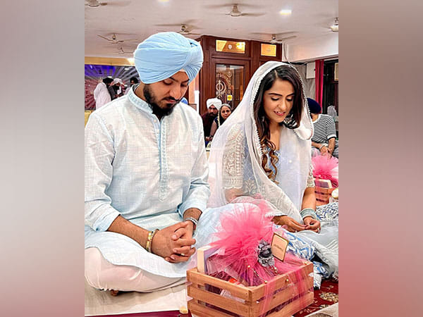 'Raataan Lambiyan' singer Asees Kaur's wedding date out 