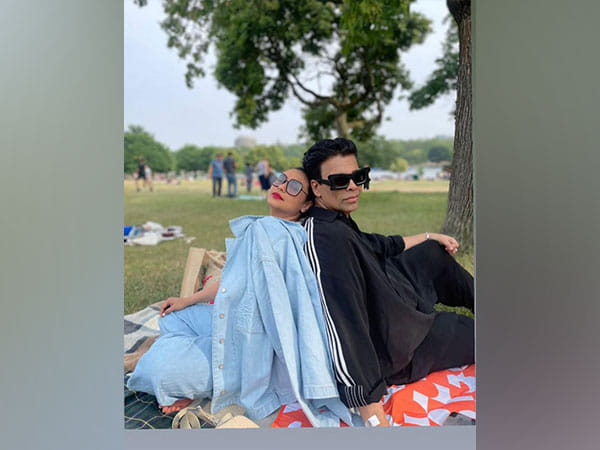 Karan Johar poses with Rani Mukerji, asks her 
