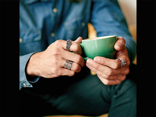 How to choose a biker ring to fit your finger and personality