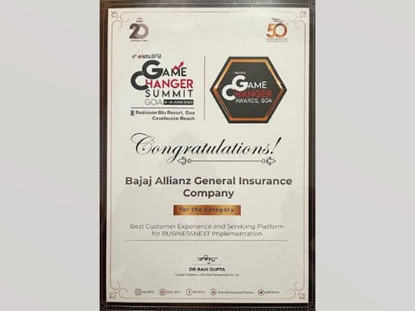Bajaj Allianz General Insurance wins the Prestigious Best Customer Experience and Servicing Platform in partnership with BUSINESSNEXT