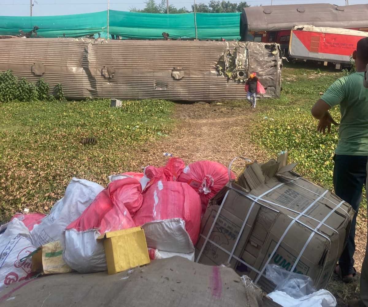 Packages recovered from Coromandel Express | Vandana Menon | ThePrint