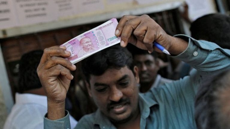 Around 80% choose to deposit Rs 2,000 notes into bank accounts, not exchange them, say bankers