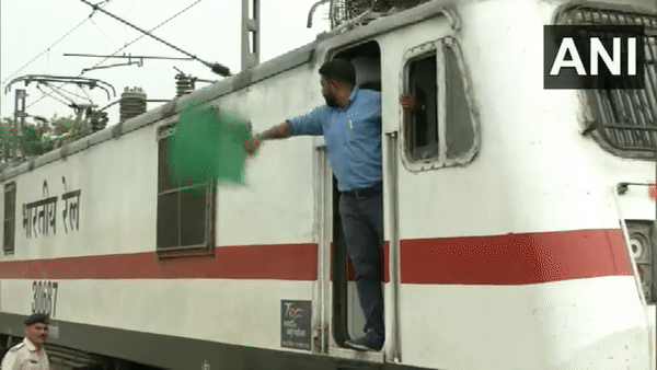 Coromandel Express departs from West Bengal's Shalimar to Chennai, first time after three-train accident in Odisha