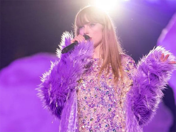 Taylor Swift surprises fans with her new music video for 'I Can See You' at Kansas City show