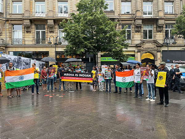 Germany: Indian community holds peaceful protest demanding repatriation of baby Ariha 