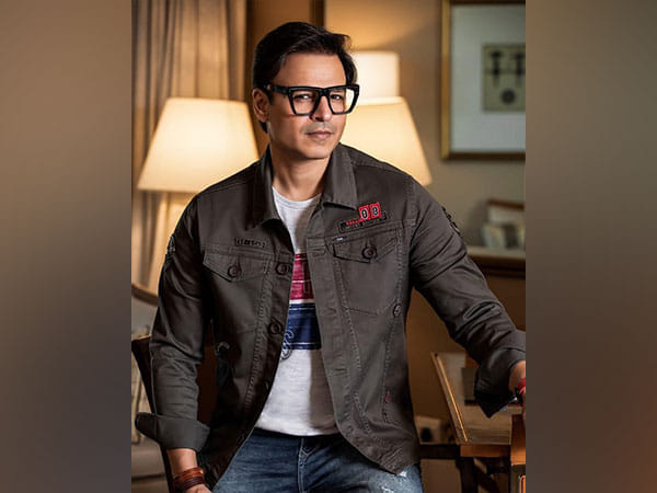 Check out who is the best buddy of Vivek Oberoi in subway rides, movie nights