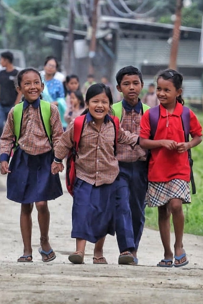 Children returning to the camp | Photo: Praveen Jain | ThePrint