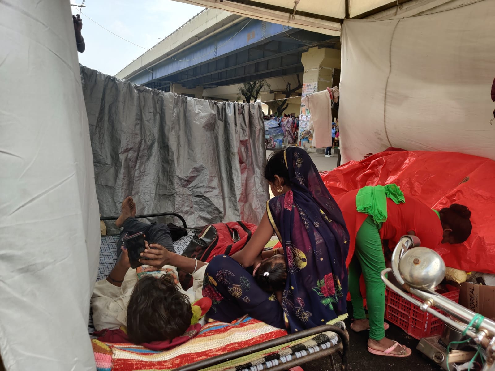 Madhu Devi with her husband and son | Bismee Taskin | ThePrint