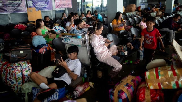 One dies as Typhoon Doksuri lashes Philippines, moves towards China and Taiwan