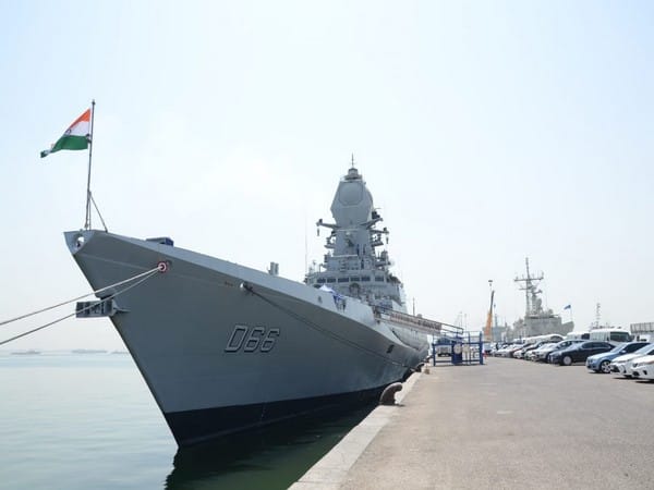 Bahrain: INS Visakhapatnam and Deepak reach Port Mina Salman
