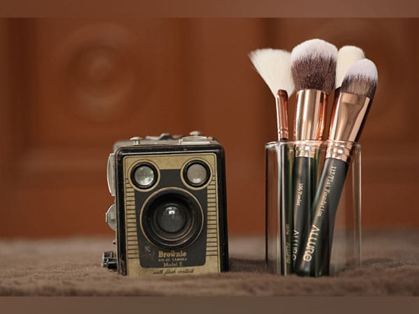 Allure Cosmetics Revolutionizes Beauty Tools and Conquers the Offline Market Amidst Industry Surge