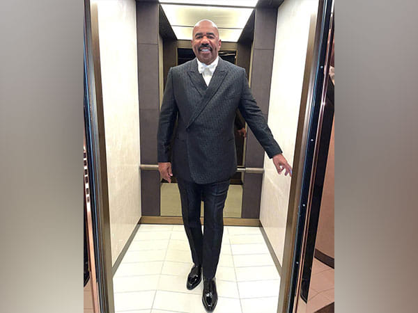 Steve Harvey apologises over his ‘negative’ tweet about comedians