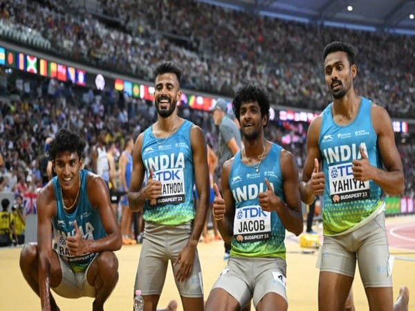 Bollywood celebs laud India's 4X400 m relay team for reaching finals of World Athletics C'ships