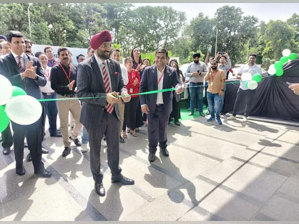 Tech Mahindra Introduces Green Transportation for Employees in Noida