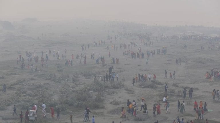 Air pollution can cut life expectancy by 5 years per person in South Asia, says EPIC report