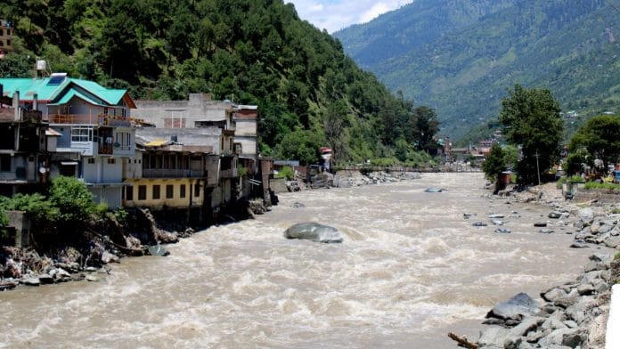 Beas river is in spate following heavy rainfall in Kullu | ANI