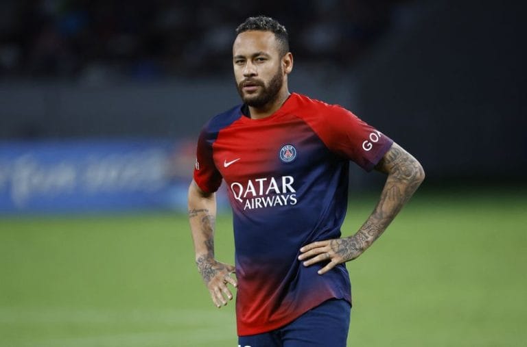 Soccer-Neymar set for Saudi’s Al Hilal after PSG agree deal