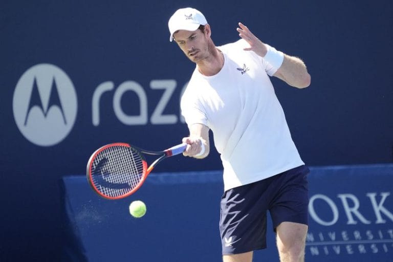 Abdominal strain forces Murray out of Cincinnati