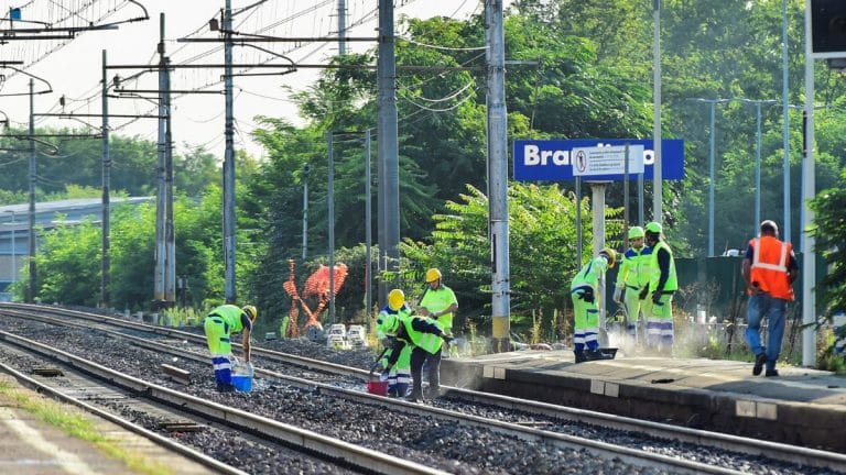 Five Italian railway workers die after being hit by train near Turin