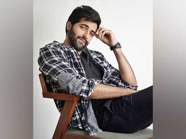 Akshay Oberoi to star in romantic film ''Tu Chahiye'