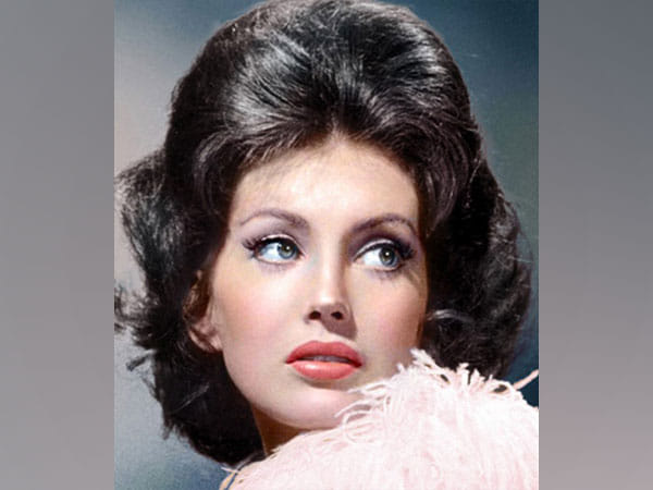 ‘Dallas’ actor Gayle Hunnicutt dies at 80