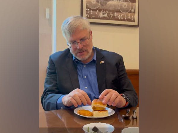 “Ganpati Bappa Morya”: Israeli envoy celebrates Maharashtrian cuisine