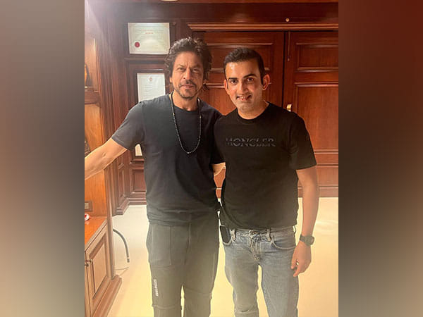 Gautam Gambhir meets SRK, says 
