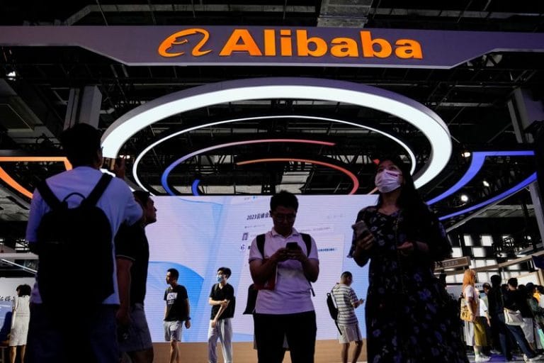 Alibaba shares slide 4% after former CEO quits cloud unit