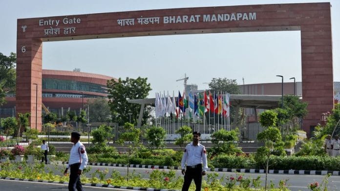 Police stand on a road outside 'Bharat Mandapam', the main venue of the G20 Summit, in New Delhi on September 3, 2023/Reuters