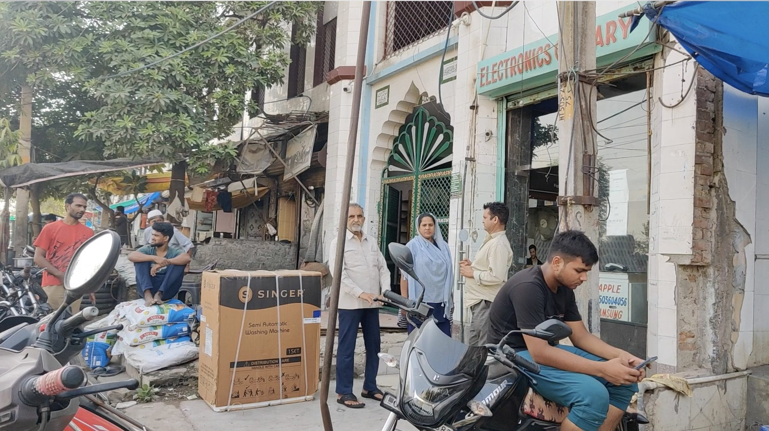 The partially destroyed walls of Jahangirpuri's Jama Masjid | Heena Fatima | ThePrint