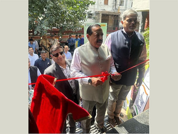 Union Minister Dr Jitendra Singh Inaugurates Eco Recycling's 'Recycling on Wheels Smart-ER' in Support of 'Swachhata Hi Seva' Campaign