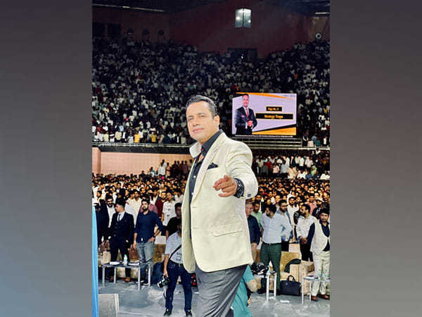 Dr Vivek Bindra will now provide direct answers to all your questions through the 