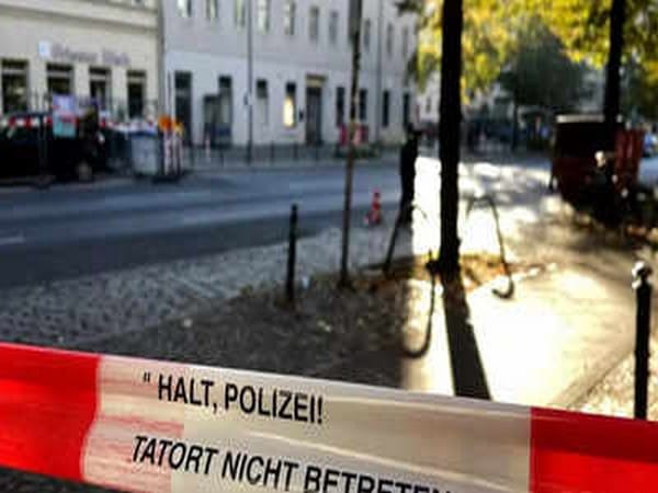 Berlin synagogue attacked with Molotov cocktails