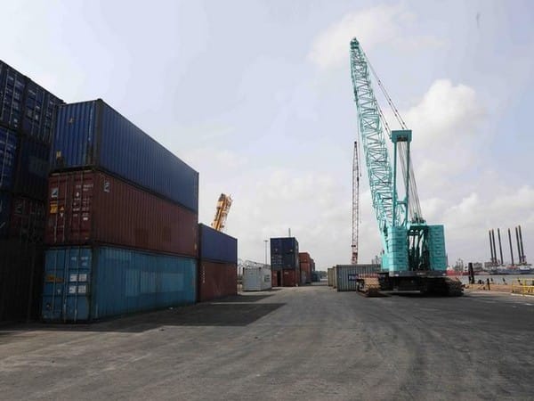 8,700 Afghan goods containers stopped by Pakistan at Karachi Port
